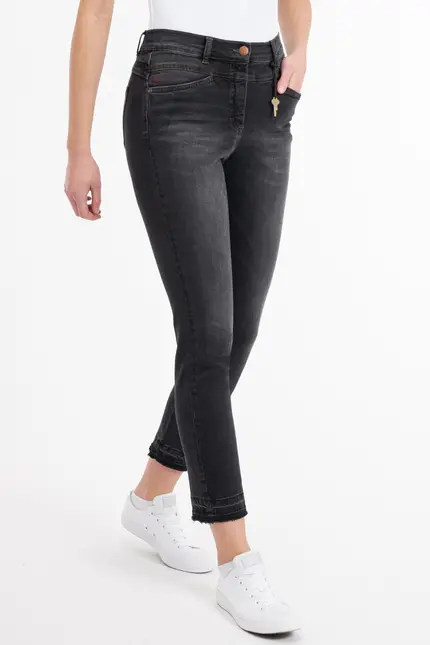 Recover Pants Powerstretch-Jeans Wiebke in BLACK Artikelnummer REC-13343-01-U4079-999